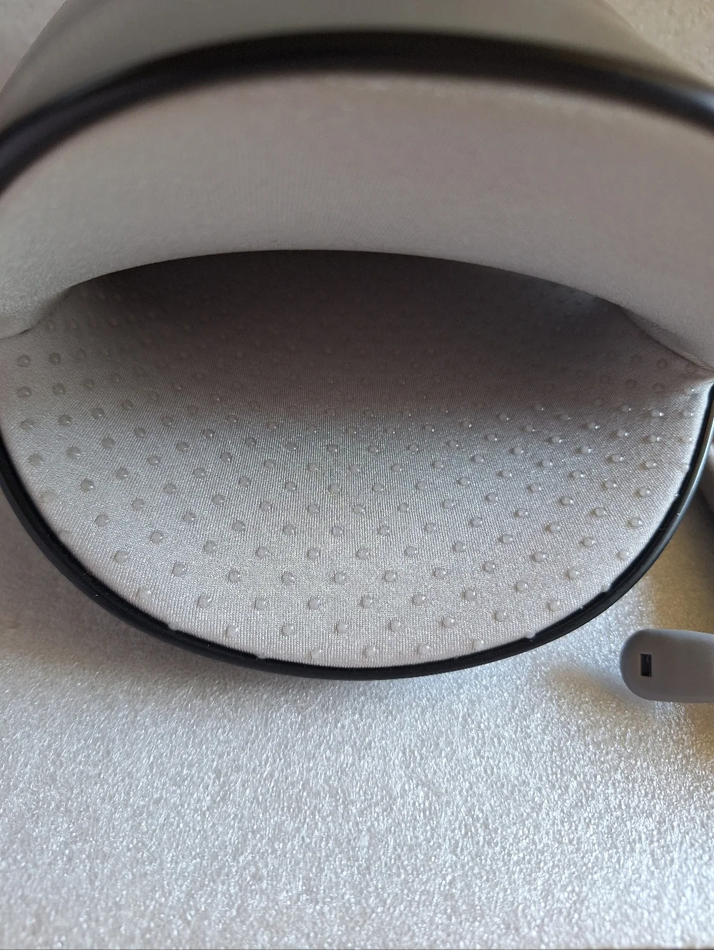 Medisana HM 305B Wireless Hand Massager with Heat & Compression - Like New!
